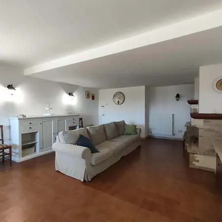 Wonderful In With Shared Swimming Pool
